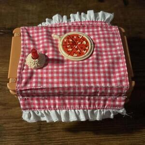 Fisher-Price Loving Family Dollhouse Pizza Birthday Flip Table